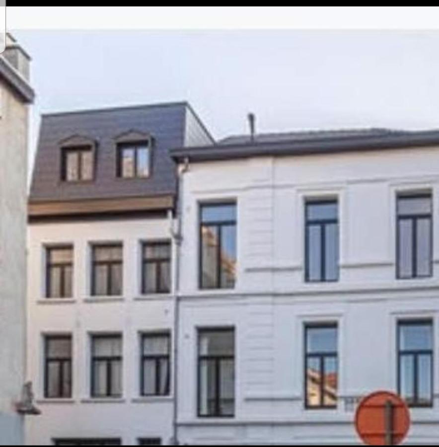 Uitzicht op het MAS Appartement Antwerpen Buitenkant foto